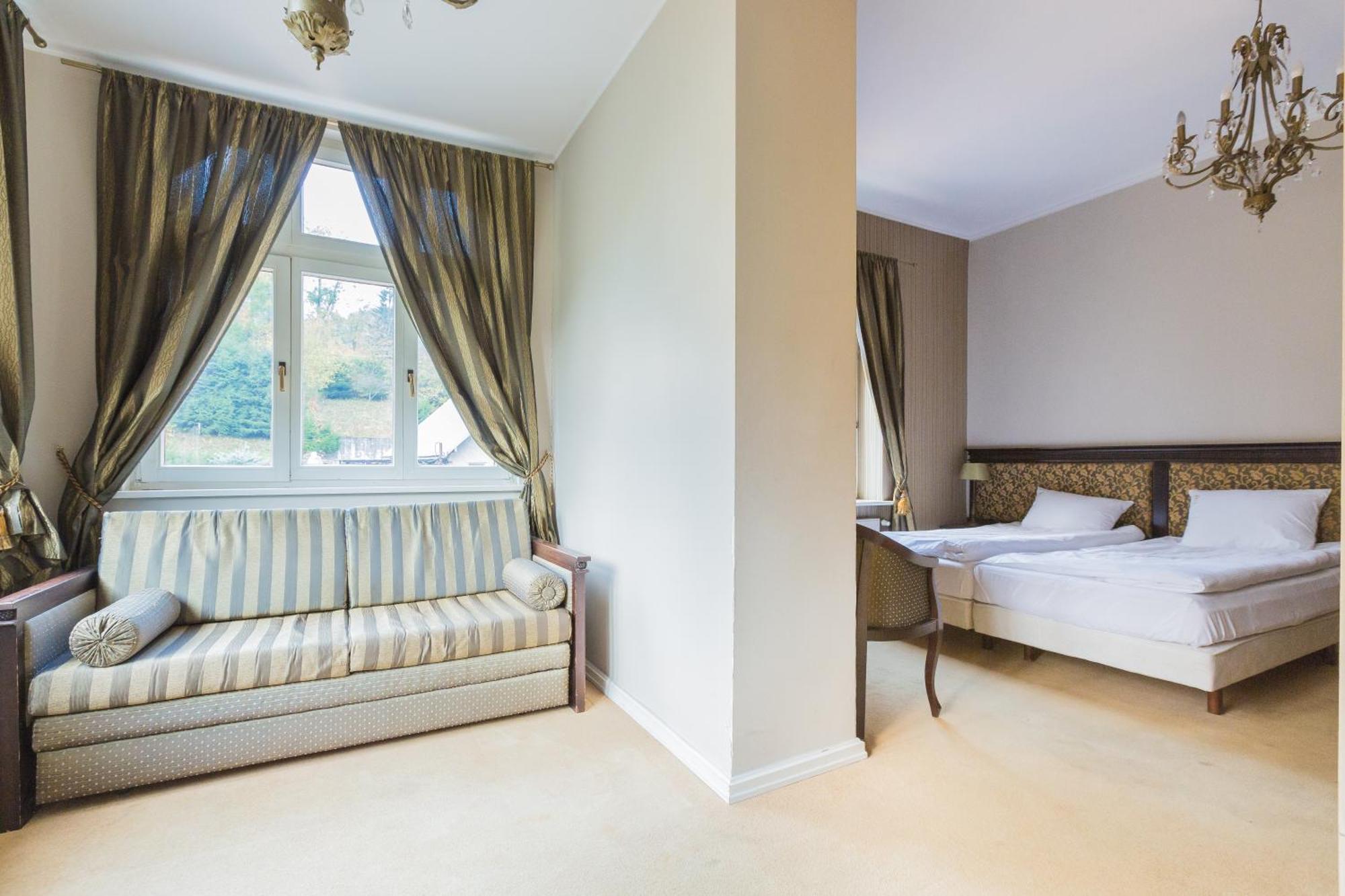 Hotel Fryderyk Душники-Здруй Номер фото