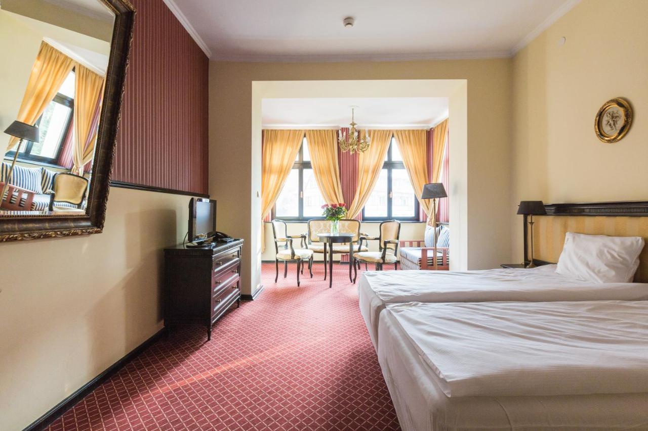 Hotel Fryderyk Душники-Здруй Номер фото