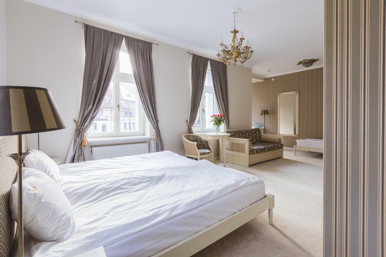 Hotel Fryderyk Душники-Здруй Екстер'єр фото